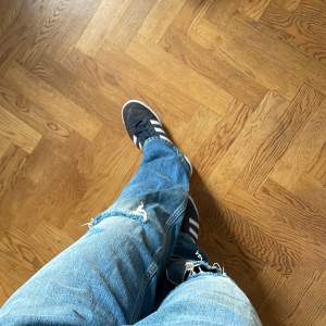 Zara jeans som är ascoola🫶frakten ingår ej❤️