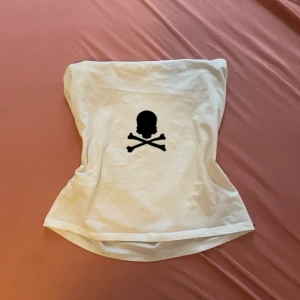 Skull tube - Dm för mer information ❤️❤️