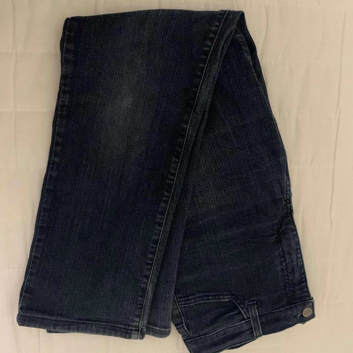 NYDJ i bra tillstånd oanvända - 91