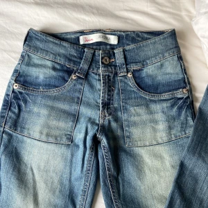 Midrise byxor - Midrise byxor köpta second hand