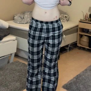 Pyjamasbyxor  - Pyjamasbyxor från Madlady  Aldrig använda  Storlek S 150kr+frakt