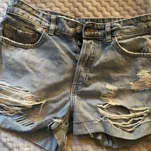 Jeansshorts  - Superfina korta jeans shorts från hm i storlek Xs/34. 