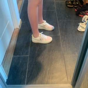 Nike, air force 1 - Välskötta skor, använda i en säsong