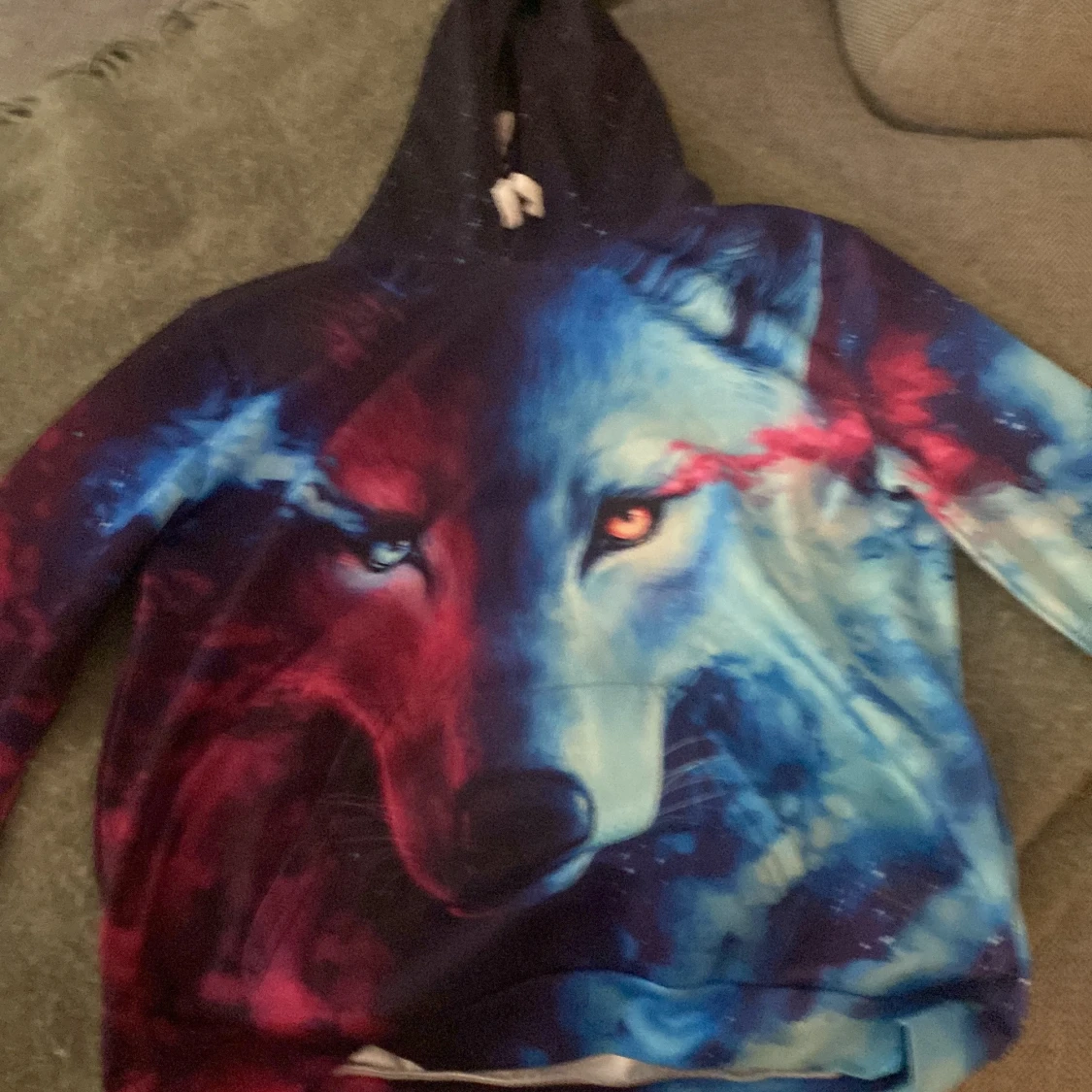 Cool wolf t-shirt