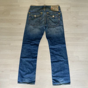 True Religion Jeans - True Religion Jeans säljer pågrund av de inte kommer till användning. Utmärkt skick 9/10