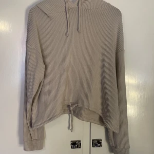 Tröja - Tröja från Gina tricot 