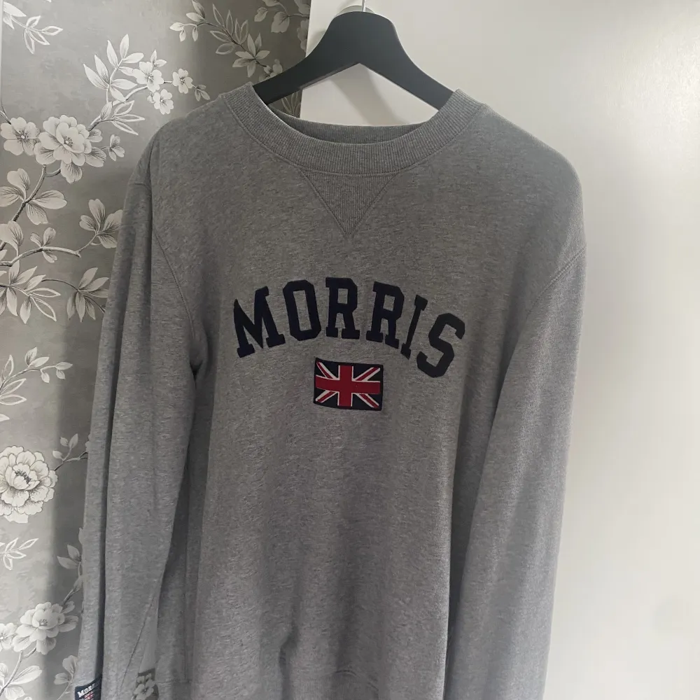 Snygg tröja från Morris, väldigt bra skick då den är lite använd, bra i storleken . Tröjor & Koftor.