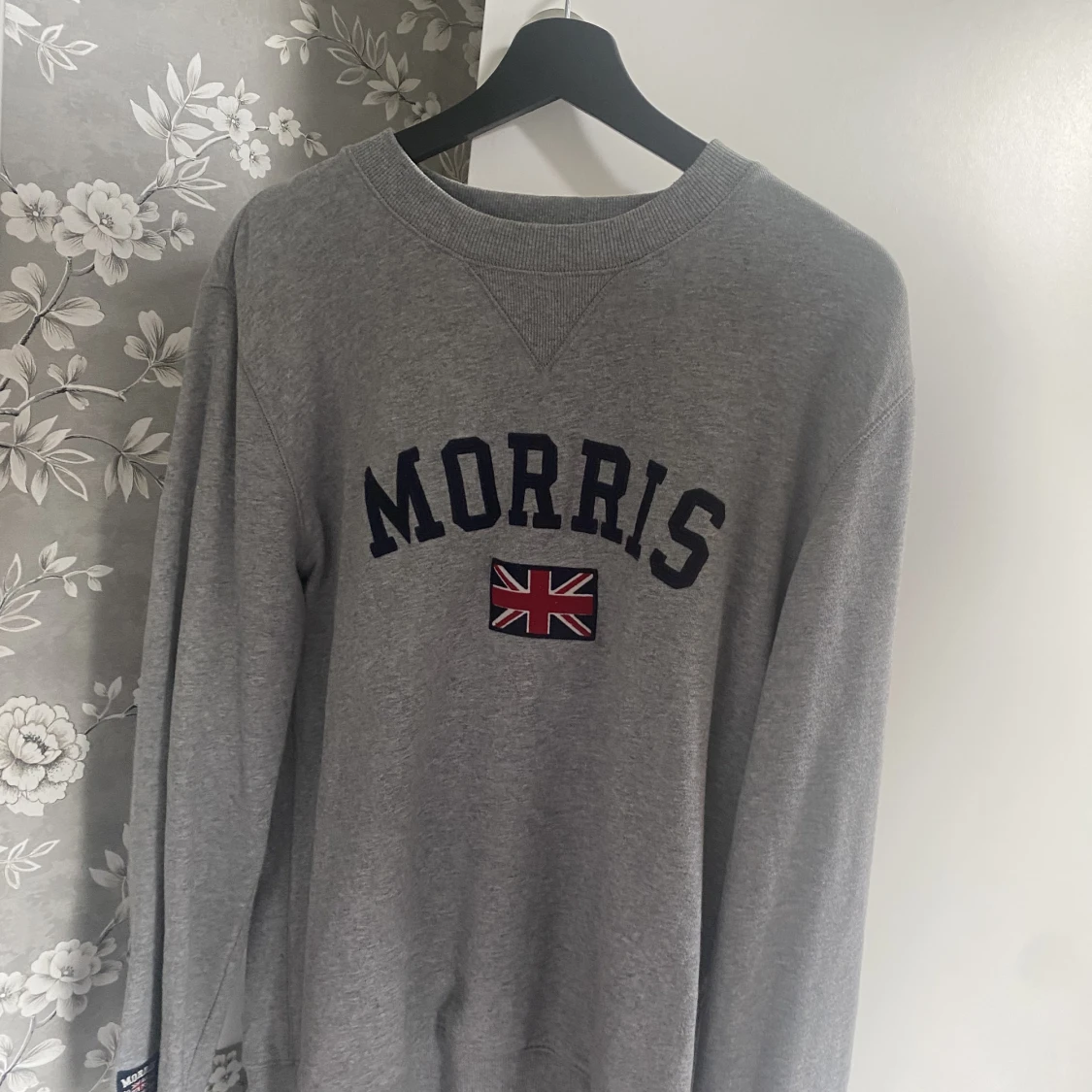 Morris crewneck
