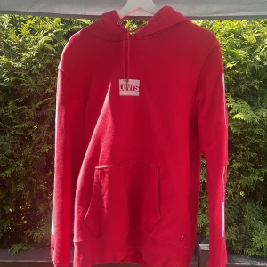 Levis hoodie - Storlek M 