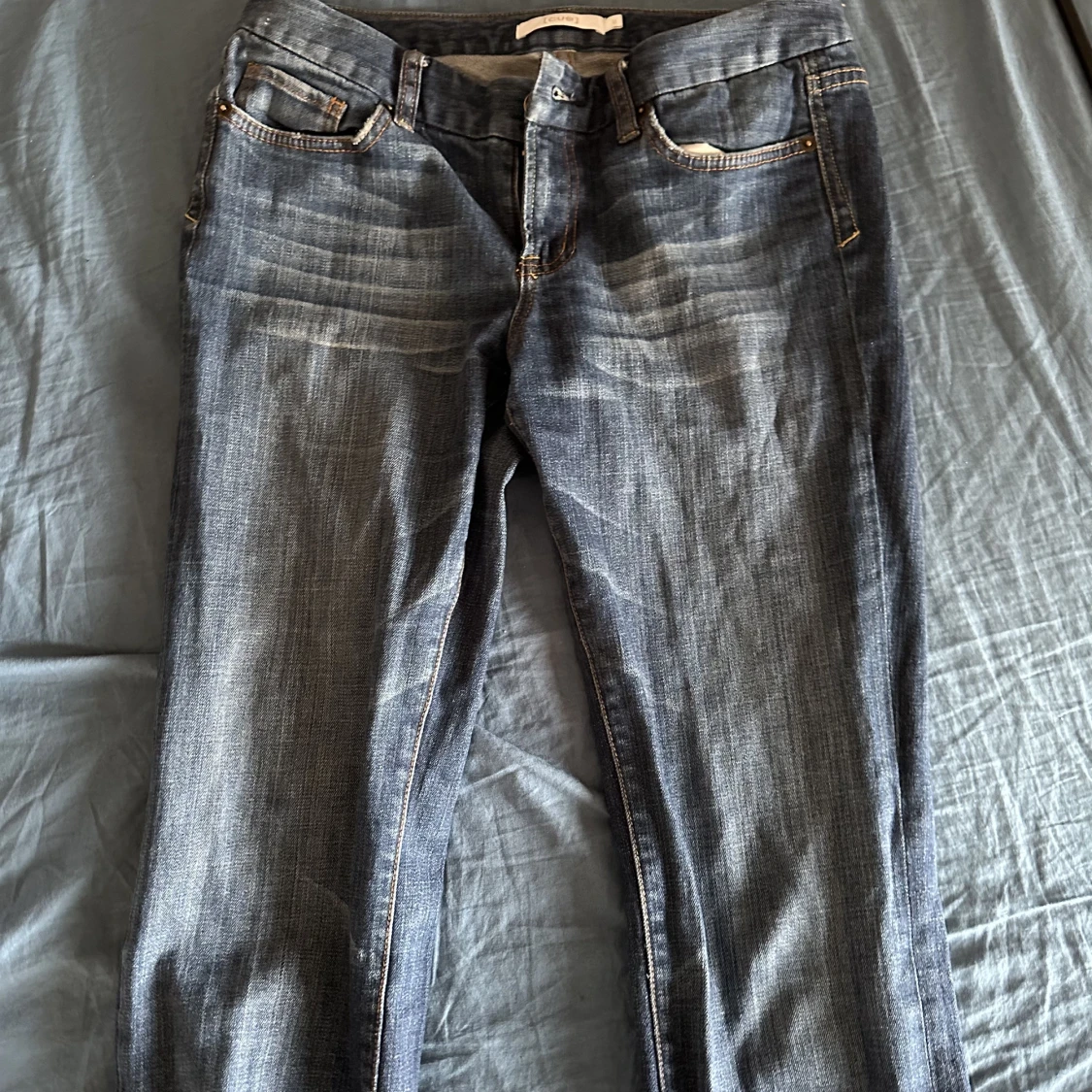 Loose Straight leg low waist jeans! - 90