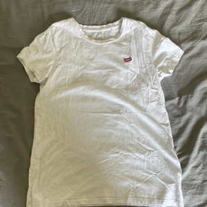 Tröja - Jätte skön t-shirt från levi’s