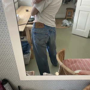 501 levis  - Super snygga knappt använda 501or! 