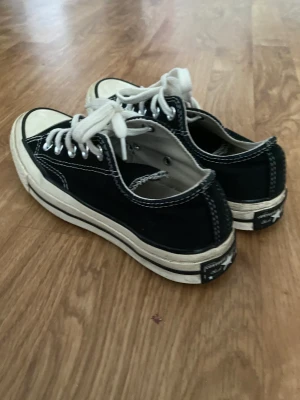 Converse - Ett par converse chuck taylor 70 i låga modellen. Väl omhändetagna. 💕Nypris 970kr! 