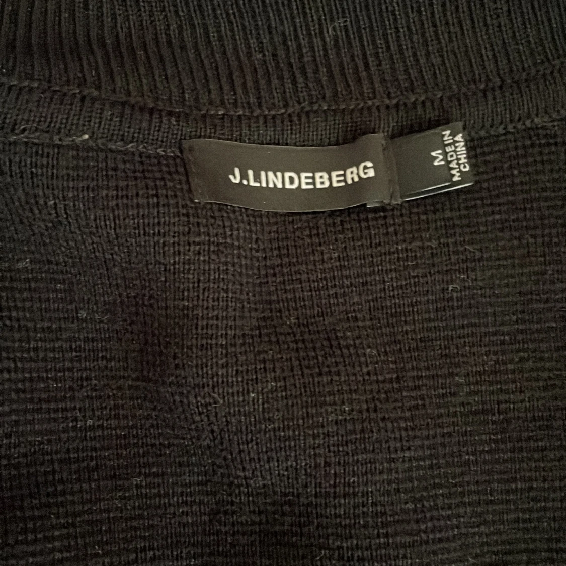 J.Lindberg Kofta (andon black zip cardigan) - 90