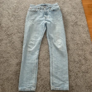 Levis 501 - Bra byxor nu inför hösten. Aldrig använda. De är riktiga 