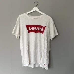 Levis T-shirt  - använt i fint skick