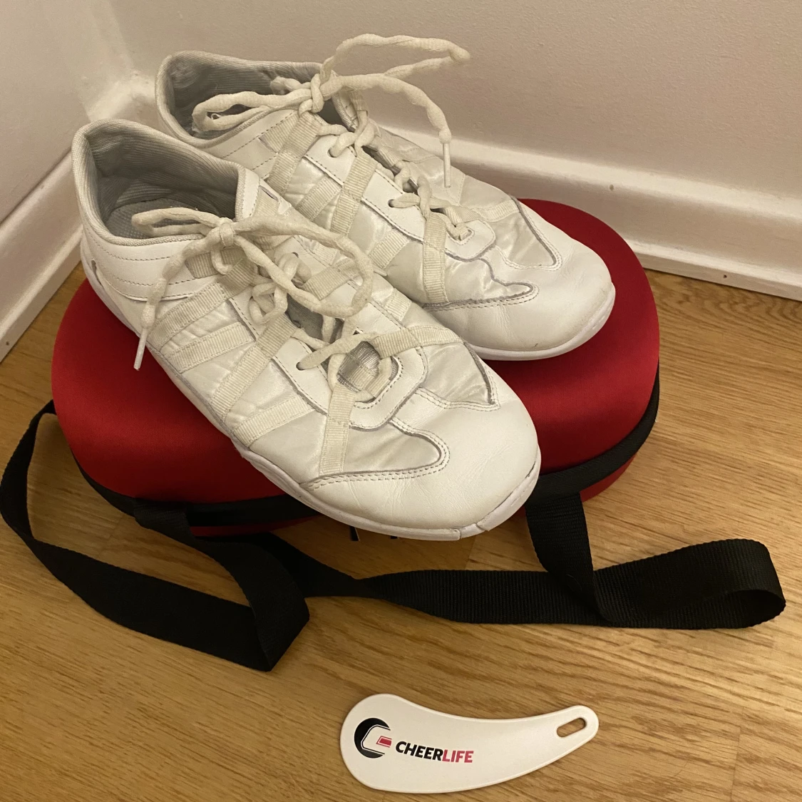 Cheerleading skor Nfinity 