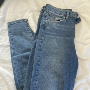 Skinny jeans  - Blåa skinny Jens från vero moda