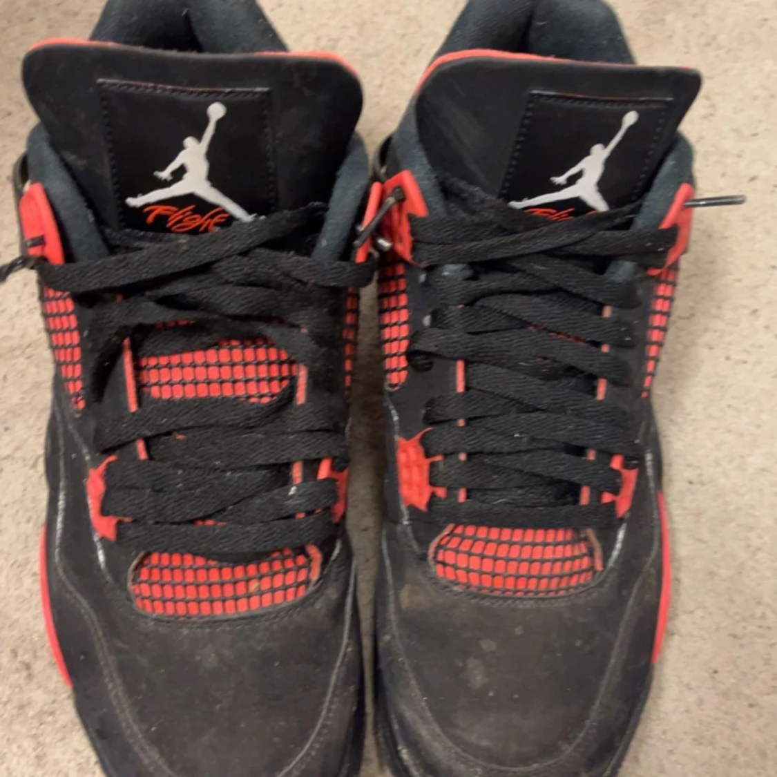 Jordan 4 red thunder