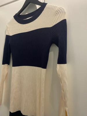 Klänning  - Lite tjockare material