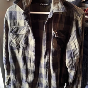 Skjorta - Storlek S, bra skick