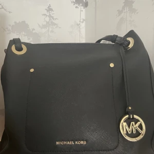 Michael kors  - Super skick , ljus insidan 