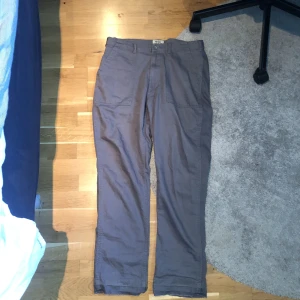 Lager 157 byxor - Chinos/jeans med chill vibe från lager 157