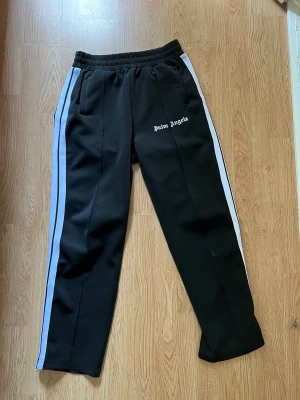 Palm angelse byxor  - De är helt nya endast använda ett par gånger storlek L men motsvara M 