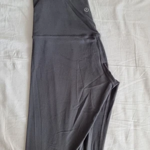 Lululemon Highwaist - Lululemon tights, användna.