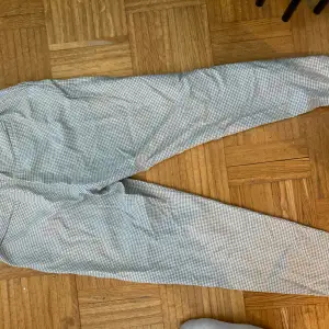 Massimo Dutti byxor, rutiga i beige/grå använd 1 gång 