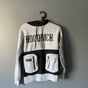 Hoodrich  - Hoodrich storlek XS 9/10 skick 