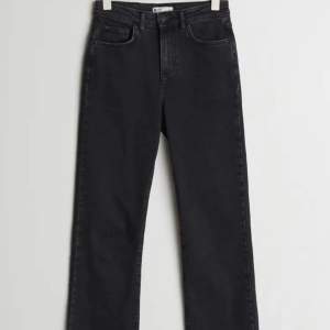 Ylva kick flare jeans från Gina tricot! Köpta för 499kr.  I använt skick! 