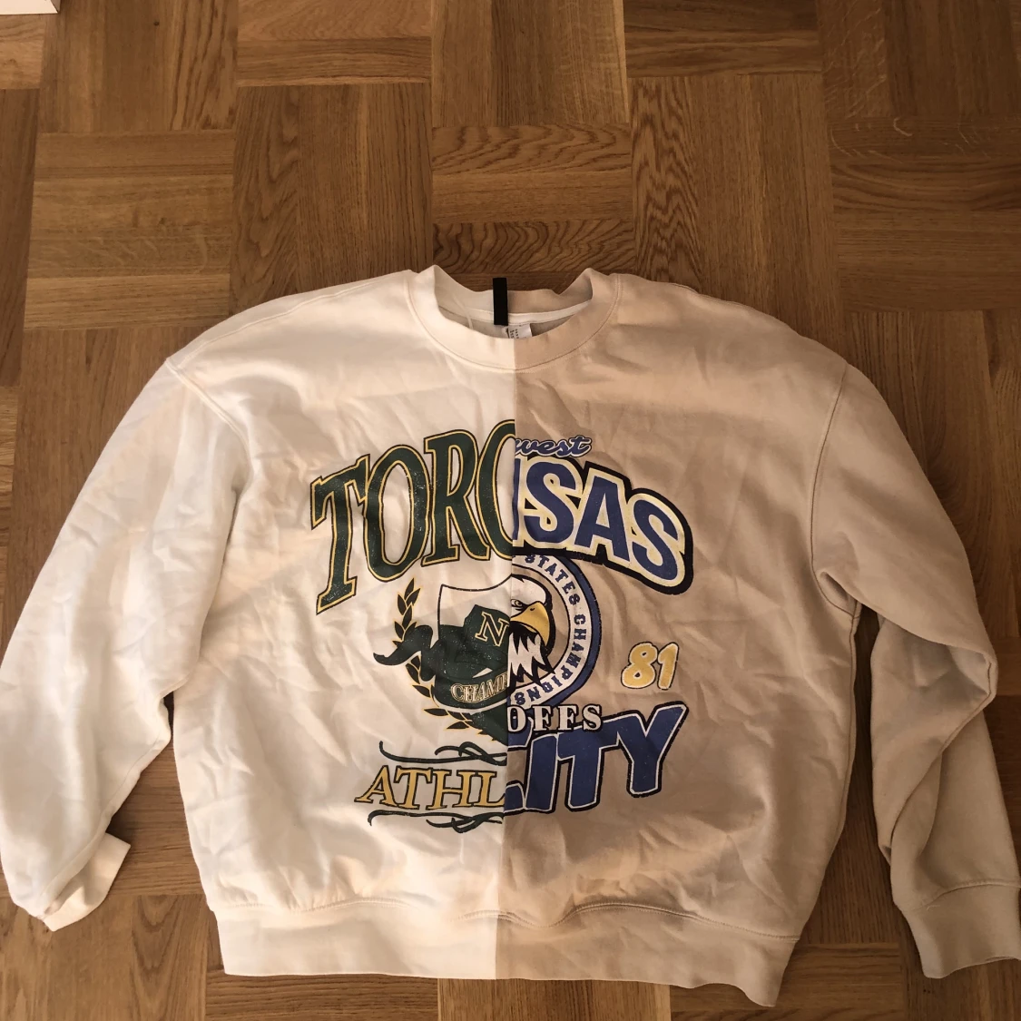 Vit beig sweatshirt  - 91