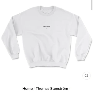 Thomas Stenström tröja - Säljer denna Thomas stenström tröjan! Tyvärr inte lagom för mig så bara använd en gång😍nypris är 500