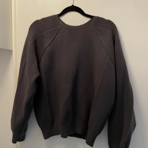 Fin grå tröja - Använd fåtal gånger 