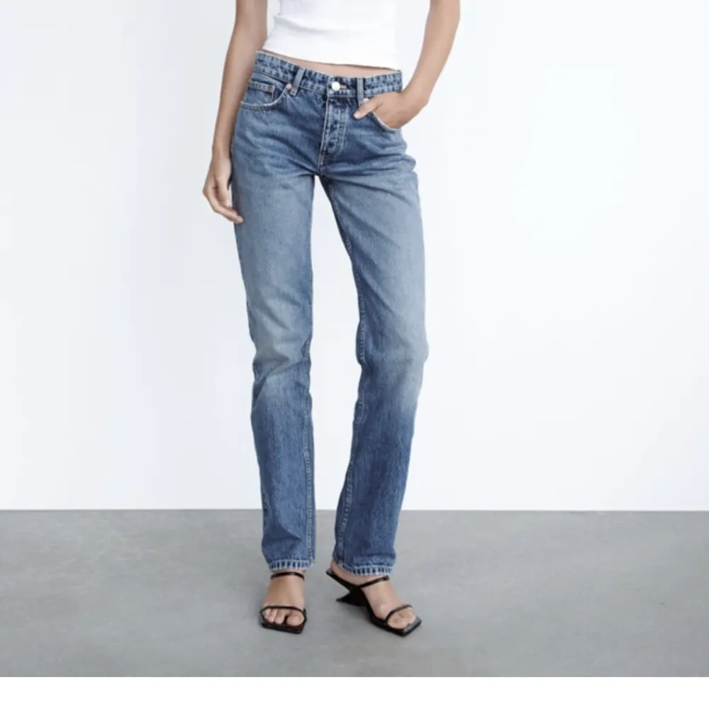Zara jeans i storlek 34!. Jeans & Byxor.