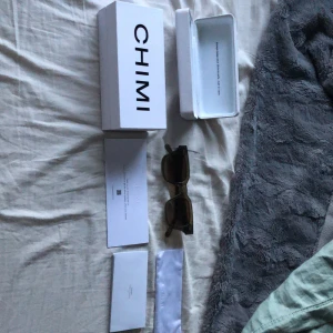 Chimi 04 green - Jätte bra skick en liten repa men den syns inte skriv privat för fler bilder. Köparen står för frakt. Repan är på ovan sidan på bågen.