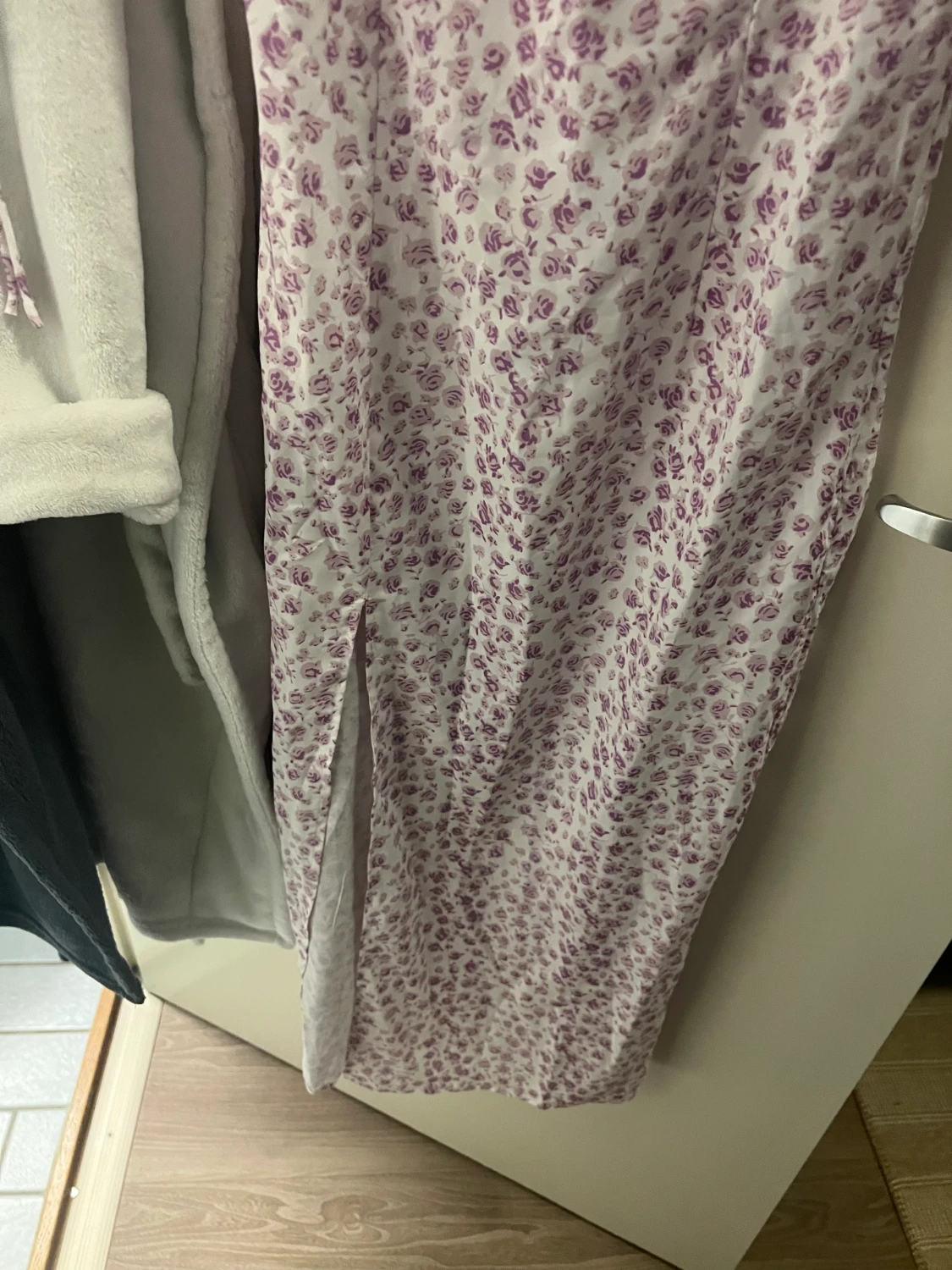 Blommig klänning - 90