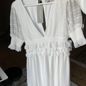 Moments klänning - Moments klänning strl 38 endast testad🥰(lapparna sitter kvar)