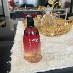 Parfym - Lite avänd