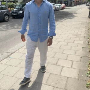 Linne poloskjorta - Jättefin polo skjorta till sommaren, jättebra skick 