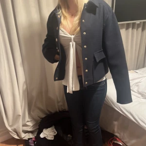 Zara kappa  - Intresse koll på min fina zara kappa. Köpt i London för 50 pund. Använd men i väldigt fint skick. 💞💞