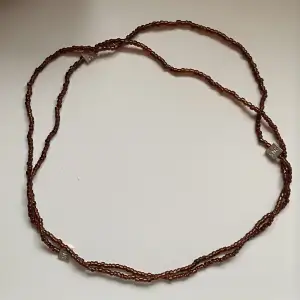 Vintage halsband från Snö of sweden. Långt så man kan vika det dubbelt !