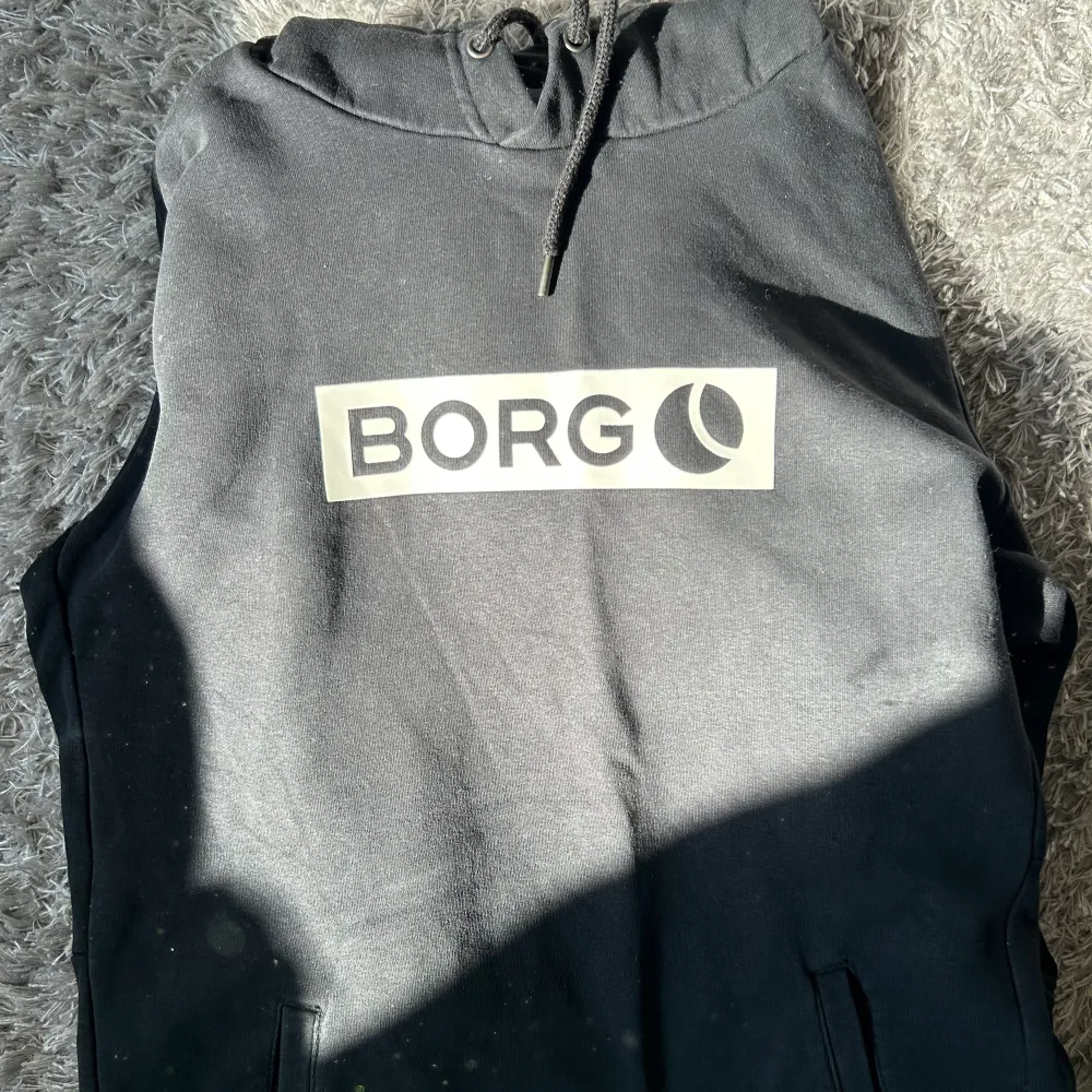 En Björn Borg hoodie i fint skick som ej kommer till andvänding längre.. Hoodies.
