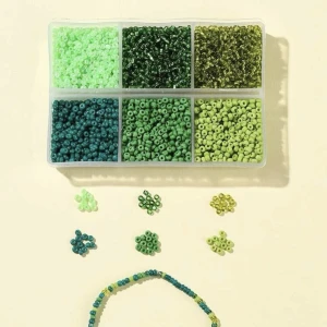 Pärlor  - Köpta från shein, knappt använda då jag bara höll på ett tag💜. Skriv gärna för egna bilder om du är intresserad 💞 har även en massa mer så skriv!