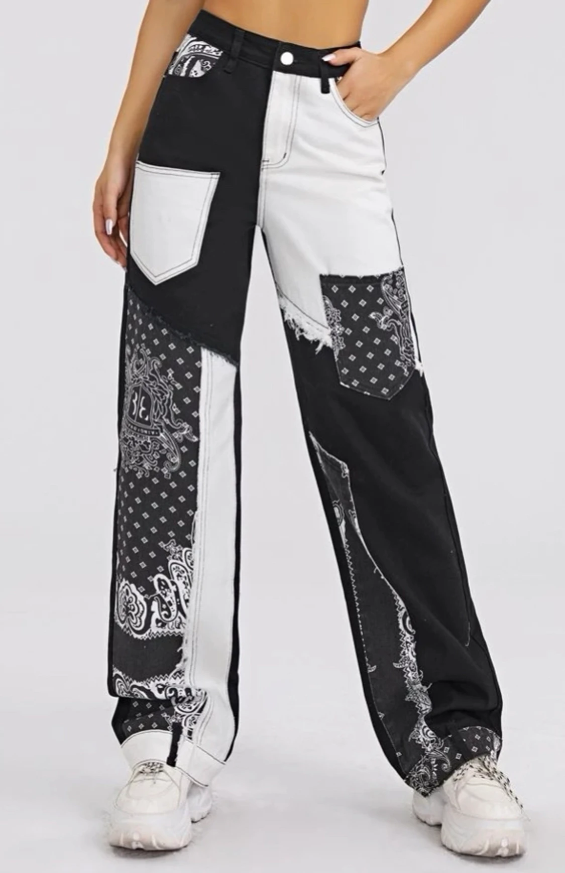 Coola byxor med mycket design och detaljer 