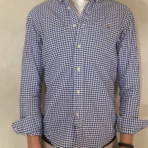 Skjorta Polo Ralph Lauren  - Säljer nu min Ralph Lauren skjorta i storlek S. Fint skick, givetvis autentisk. Skriv om du har funderingar! 