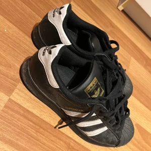 Adidas skor  - Adidas superstars