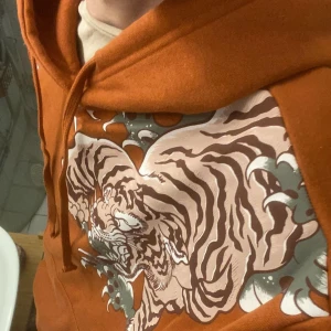 Bershka Hoodie - Väldigt skön och fin hoodie, knappt använd, Storlek M men är mer som en L