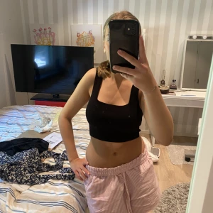 Crop top - Jätte fint linne som är perfekt till sommaren 🩵